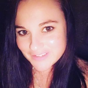 Meet your Posher, Stella